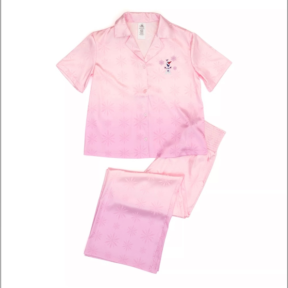 NWT OLAF FROZEN Woman’s Disney silky pink pajama set